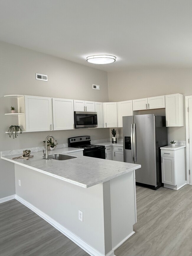 Building Photo - 620 Scott St