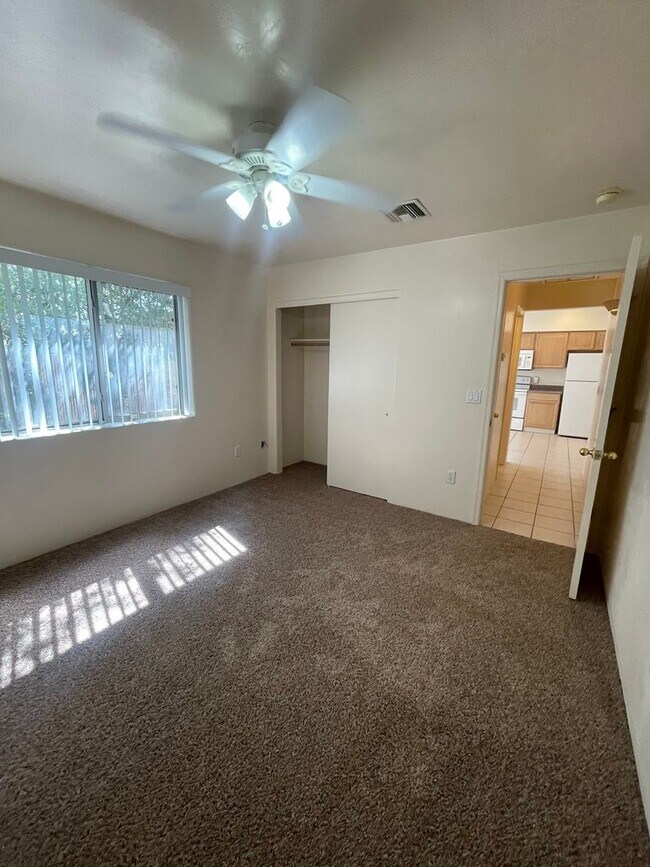 Building Photo - 3673 S Camino Seco