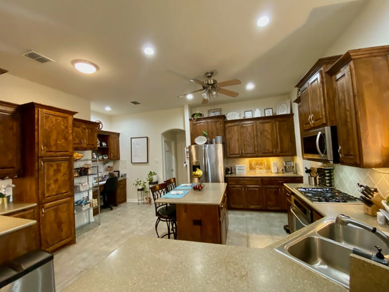 Building Photo - 4405 Vista Glen Ct