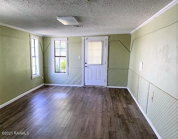 Building Photo - 206 Terry Dr