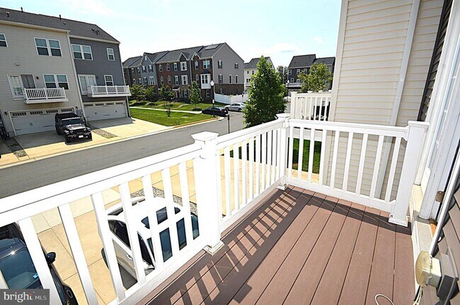 Building Photo - 11328 Willow Green Cir