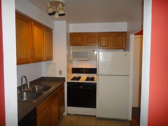 Building Photo - 1249 Island Dr