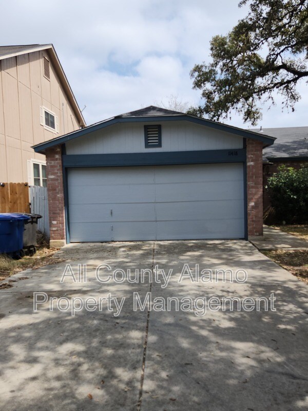 Building Photo - 11418 Cedar Park