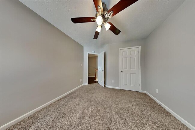 Building Photo - 2489 Heatherton Ct