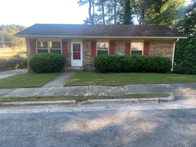 Primary Photo - 3 Bedroom, 1 Bathroom- House in North Rome!