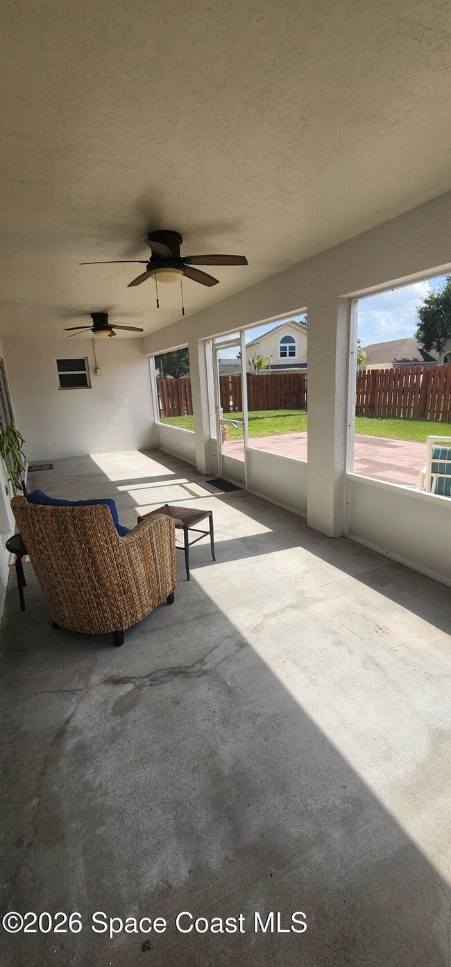 Building Photo - 3800 Sunbeam Ct