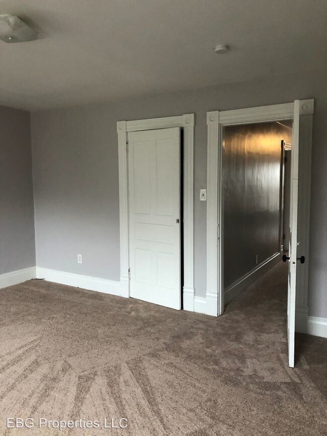 Building Photo - 3 br, 1 bath House - 615 3rd St.