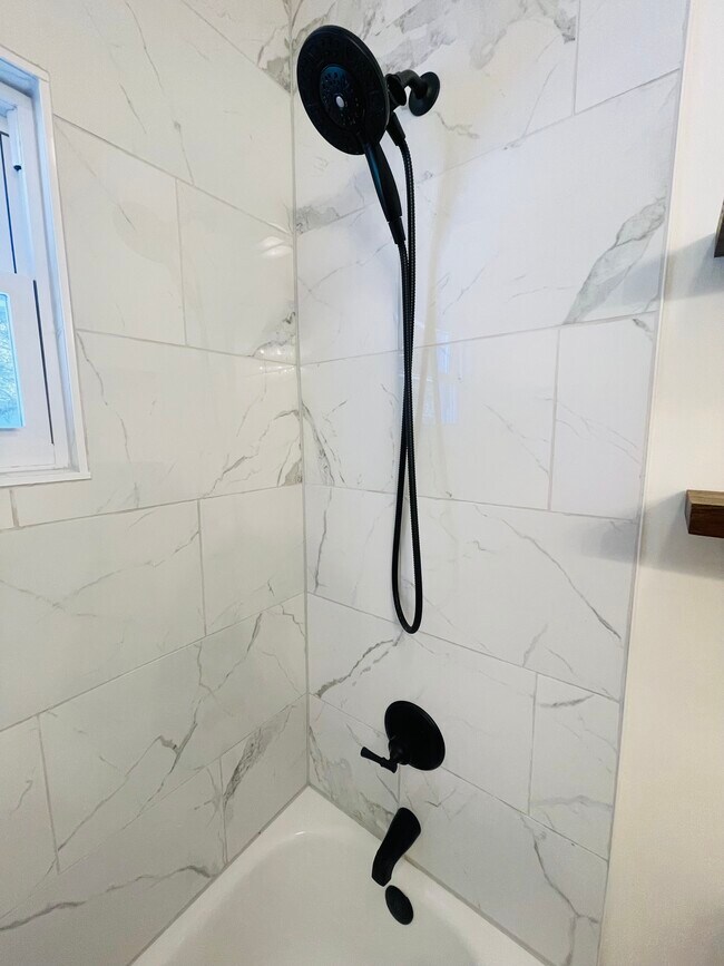 Building Photo - 4703 Green Shanty Rd