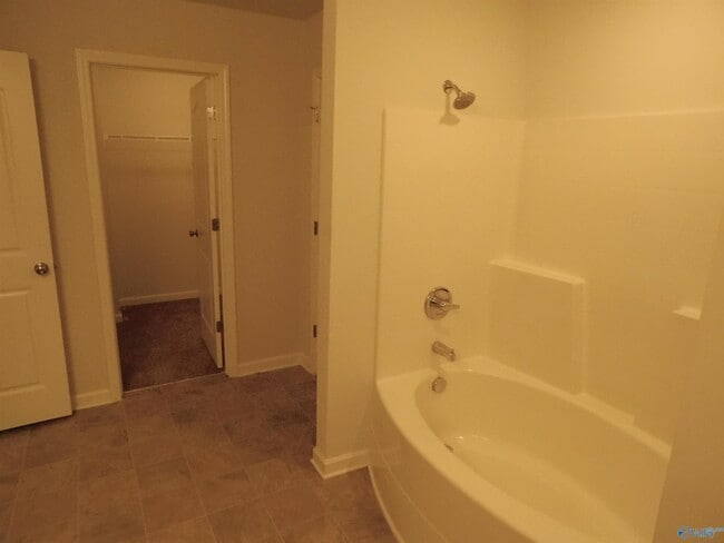 Building Photo - 136 Winstead Cir