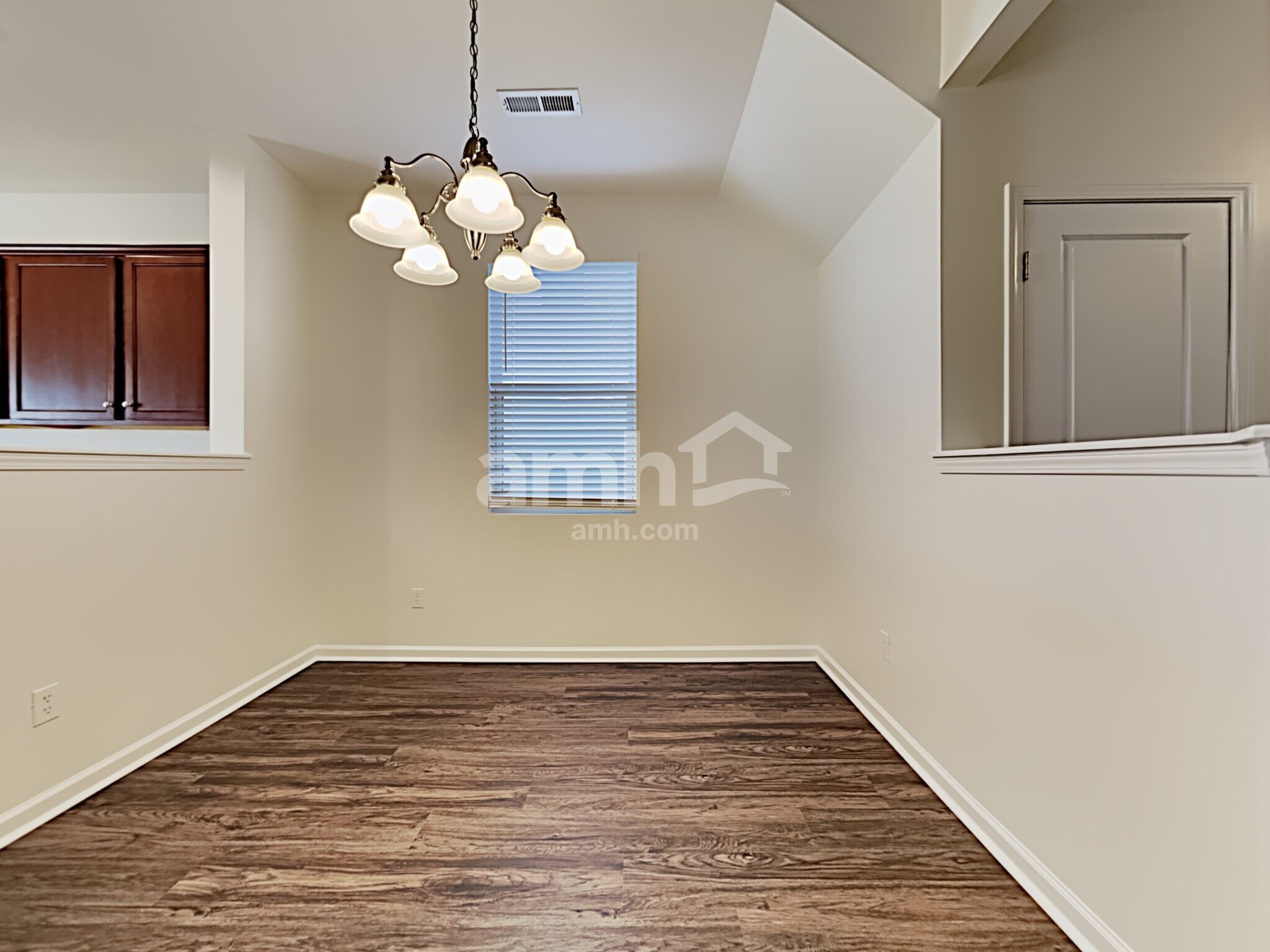 Building Photo - 271 Cameron St