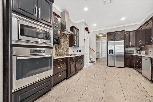 Building Photo - 5303 Fenwick Way Ct