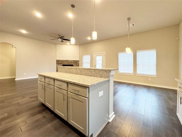 Building Photo - 557 S Utah Dr