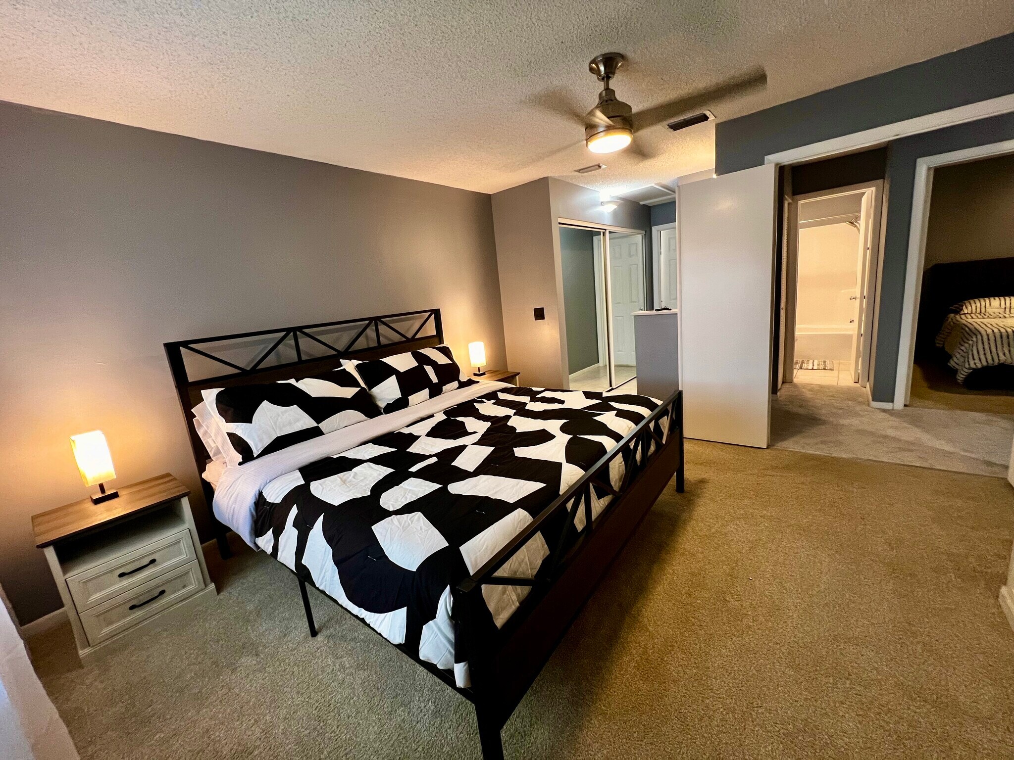 Building Photo - 6540 Chasewood Dr