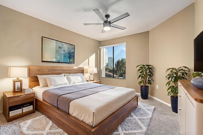 Building Photo - 3848 N 3rd Ave