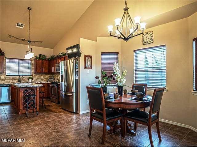 Building Photo - 6609 Parque Del Sol Dr