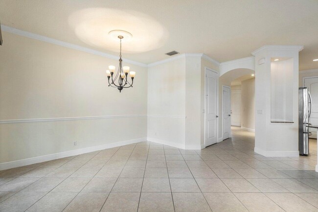 Building Photo - 8429 Cocoplum Sound Ln