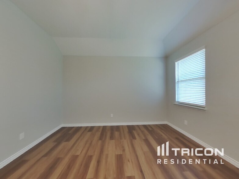 Building Photo - 505 Pleasant Hill Ln