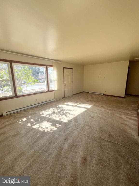 Building Photo - 123 Early St