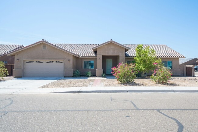 Primary Photo - 5951 E 45th Pl