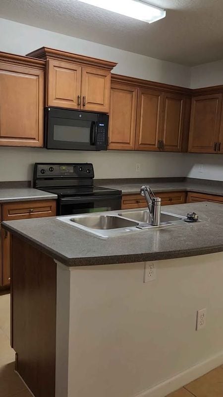 Building Photo - 1265 Marquise Ct