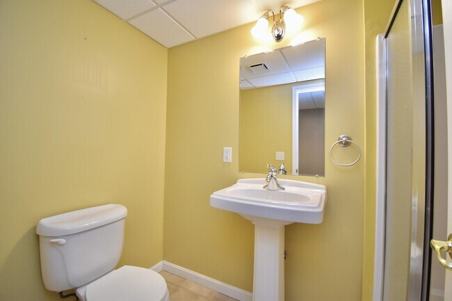 Building Photo - 5167 Elm Leaf Trail