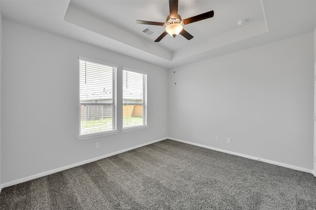 Building Photo - 16609 Merry Pines Dr