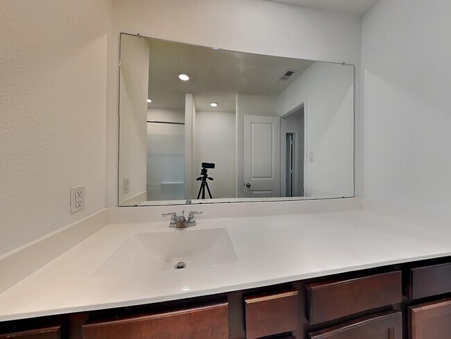 Building Photo - 22711 Bolanzo Ln