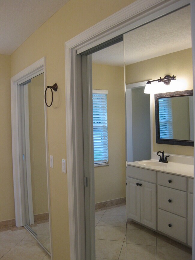 Building Photo - WINTER PARK POOL HOME WITH WINTER PARK SCHOOLS! (Orange County Winter Park Schools)