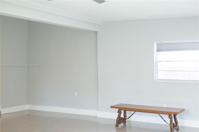 Building Photo - 624 Westward Dr