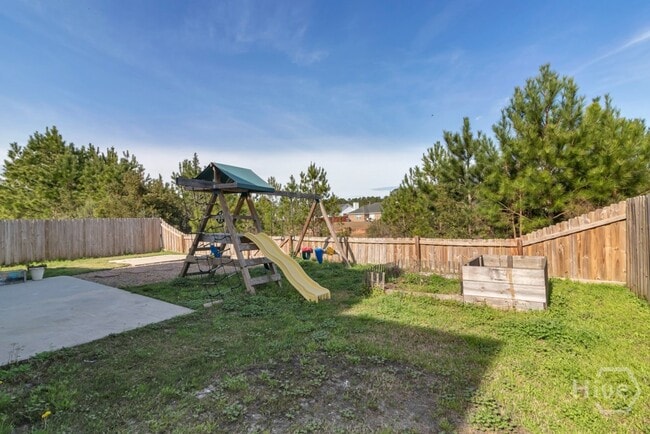 Building Photo - 26 Bostwick Dr