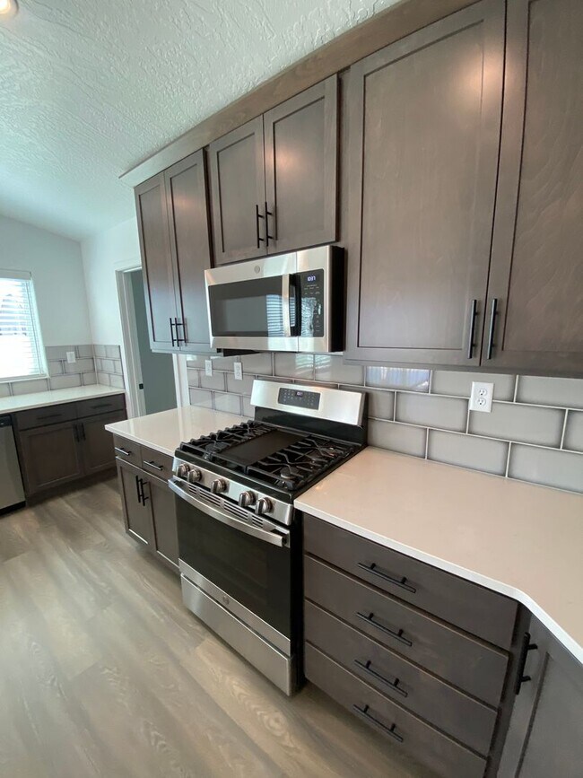 Building Photo - New Construction 3 Bed, 2 Bath House in Sp...