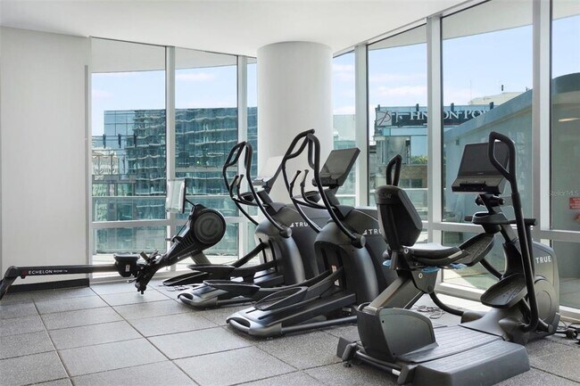 Building Photo - 400 Central Ave