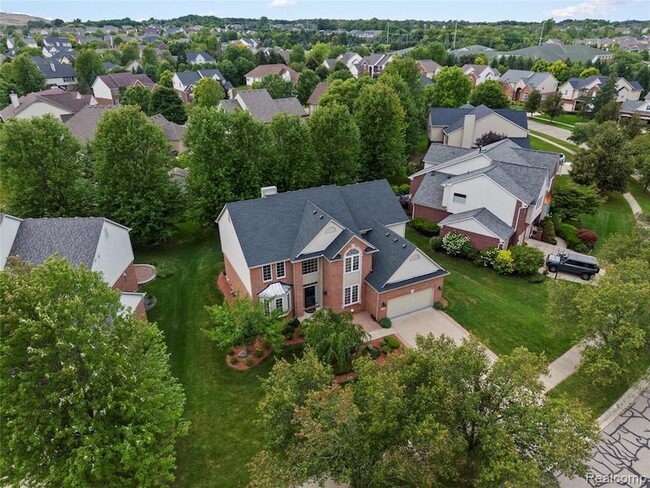 Building Photo - 50353 Livingston Dr