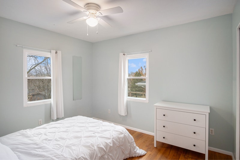 Building Photo - 9650 Sahler St