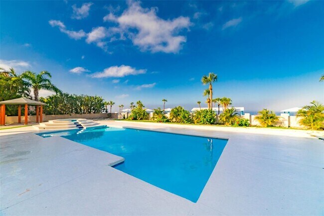 Building Photo - 5521 W Shr Dr