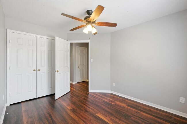 Building Photo - 10222 Thornmont Ln