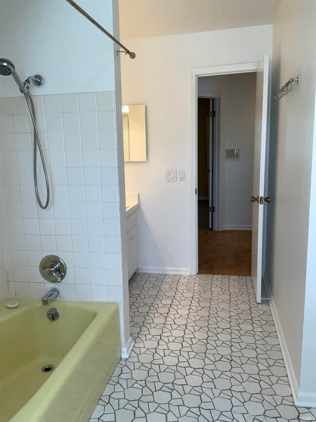 Building Photo - 3715 Marigold Dr