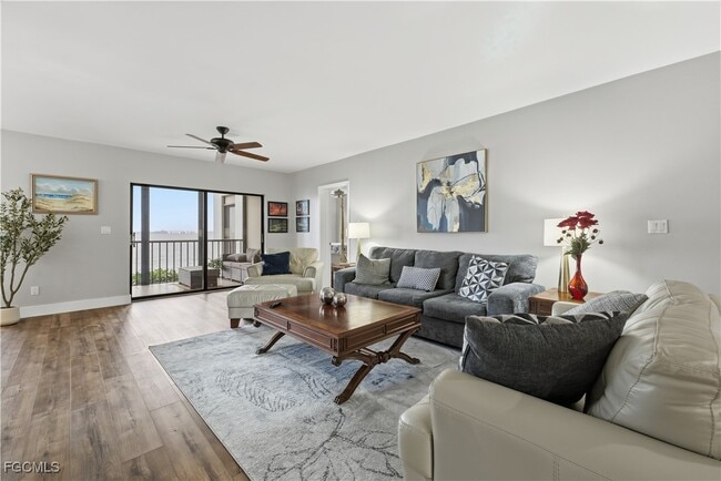 Building Photo - 1925 Clifford St