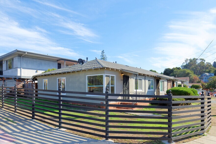 Primary Photo - 6152 Overdale Ave