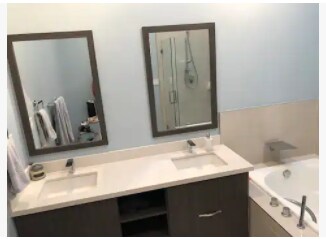 Building Photo - 1617 Roscomare Rd