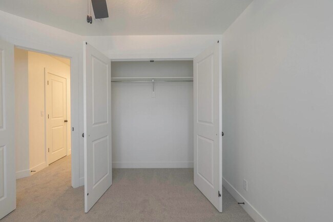 Building Photo - 907 Bright Rdg Ln