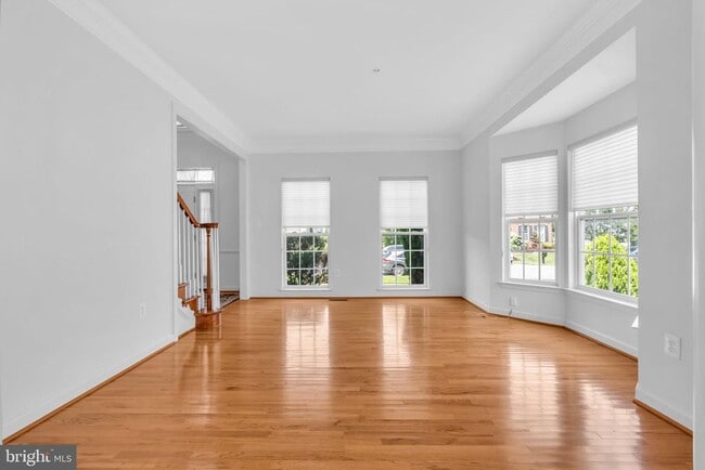 Building Photo - 4415 Medallion Dr