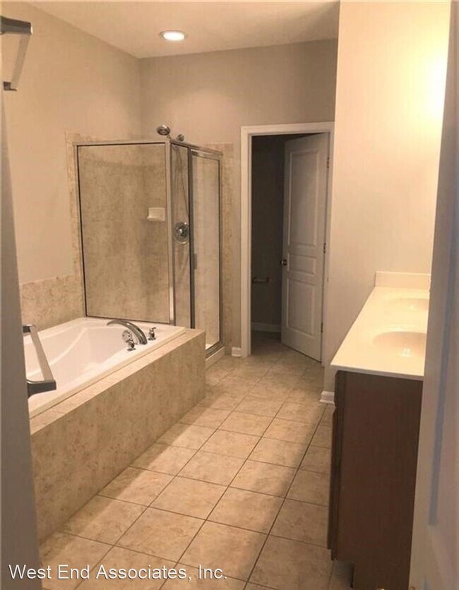 Building Photo - 3 br, 2.5 bath House - 5264 High Vista Drive