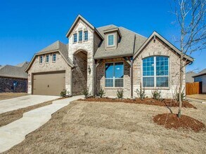 Building Photo - 524 Redbud Dr