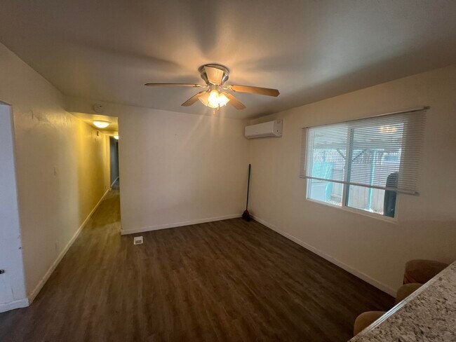 Building Photo - 69470 Midpark Dr