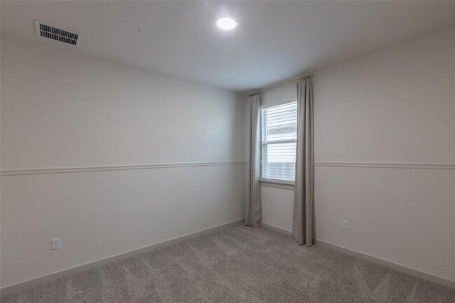 Building Photo - 2913 Louris Ln