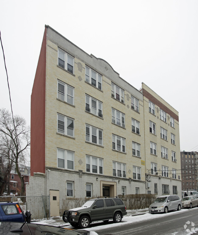 Building Photo - 100 Saint Andrews Pl
