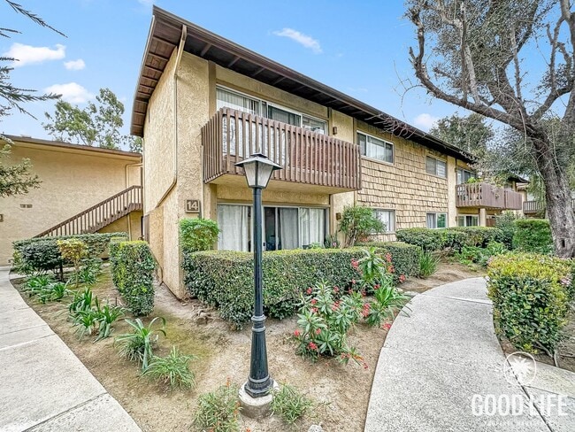 Building Photo - PRICE REDUCTION! 2BR in Gated Community | Pool, Jacuzzi & Balcony