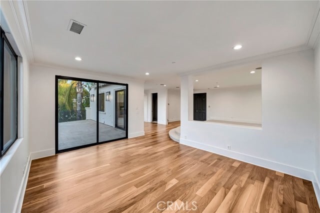 Building Photo - 4165 Elm View