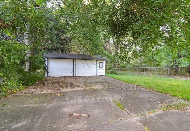 Building Photo - 6808 Worley Ave